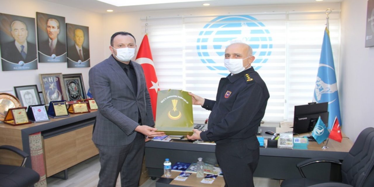 Bolu İl Jandarma Alay Komutanı Albay Ömer Ersever'den Bolu Ülkü Ocakları'na yaptığı ziyarete ilişkin açıklama