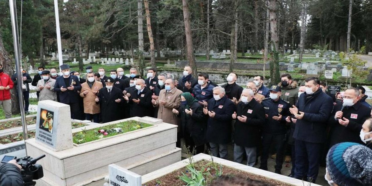 Şehit Gaffar Okkan’a küfür edenler okula "müdür" olarak atandı! "Yasak olmasına rağmen Hizbullah'ın yasal ayağı olan Hüda-Par'ın propagandasını yapıyor"