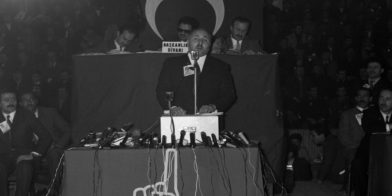 TRT'den dikkat çeken "Erbakan" hamlesi!