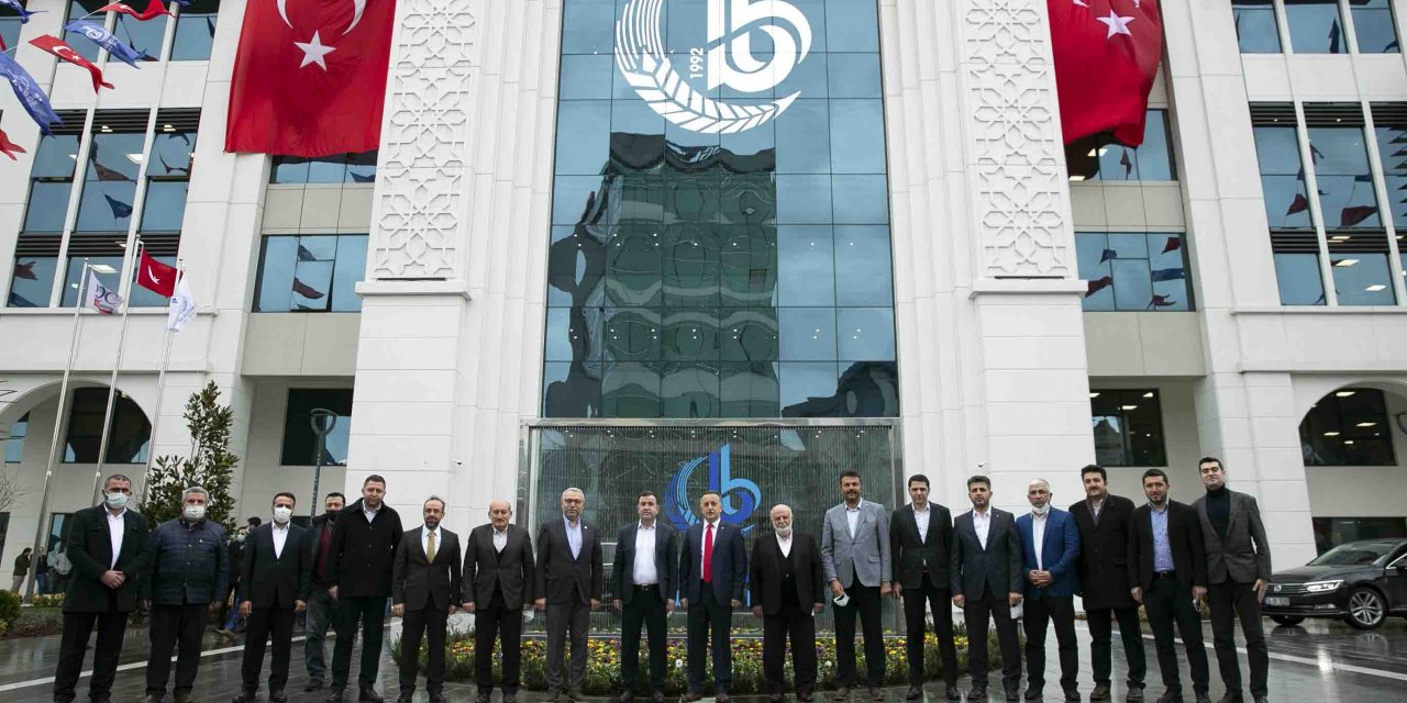 Bağcılar Belediyesi yeni binası hizmete girdi
