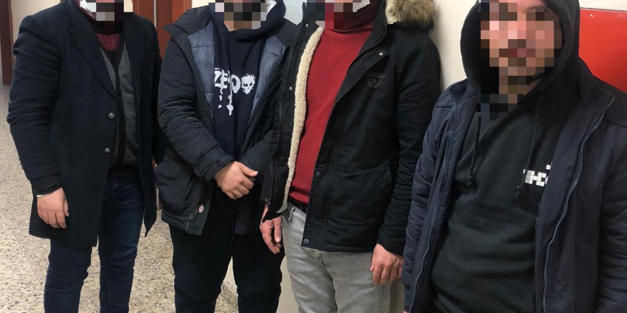 İtalyaya gidecek konteynerde 4 kaçak yakalandı