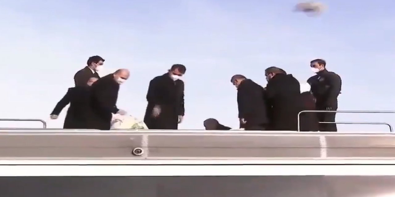 Erdoğan, tepkilere neden olan "keyif çayı fırlatma" işini bakanlara devretmişti... Çayların milletin kafasına atıldığı o görüntülere CHP'den tepki geldi!
