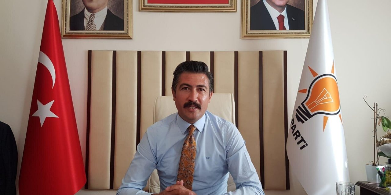 AKP'nin "yargı reformu" paketinden "tatil" çıktı! Cahit Özkan: Farklı din ve inançtaki vatandaşlarımızın bayramlarının olduğu günlerde resmi tatil getiriyoruz