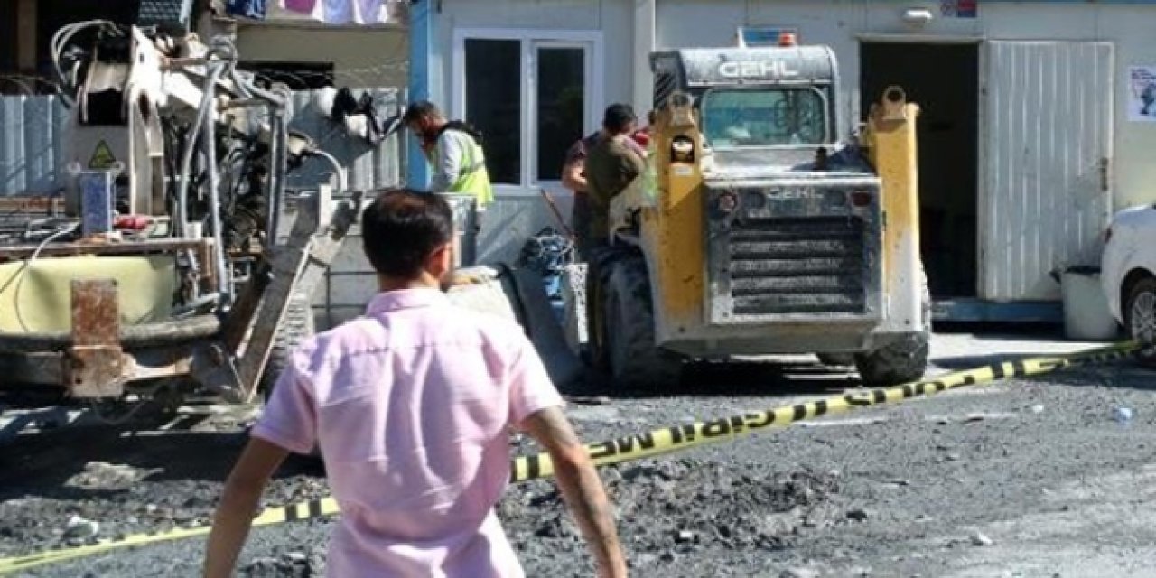 Şişli'de metro şantiyesinde iş makinesinin altında kalan  işçi öldü
