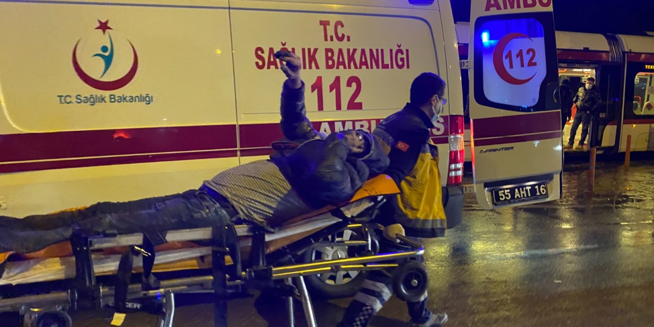 Yayaya Tramvay çarpttı