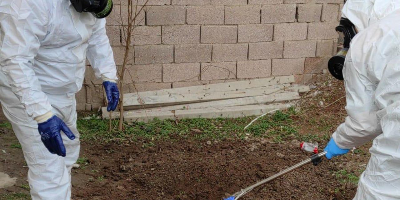 Aksaray’da toprağa gömülü 11 bidon bulundu; içindeki sıvılar laboratuvarda incelenecek