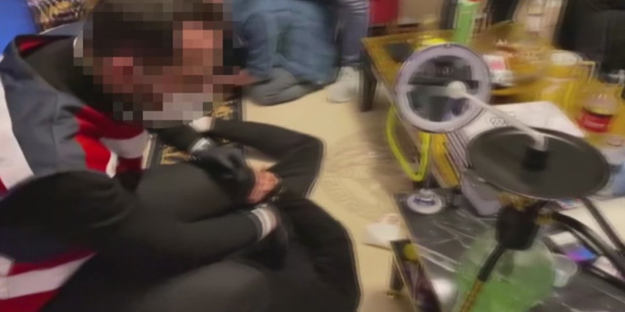 Jandarma ekipleri şüphelilerin villada olduğu esnada operasyon için düğmeye bastı.