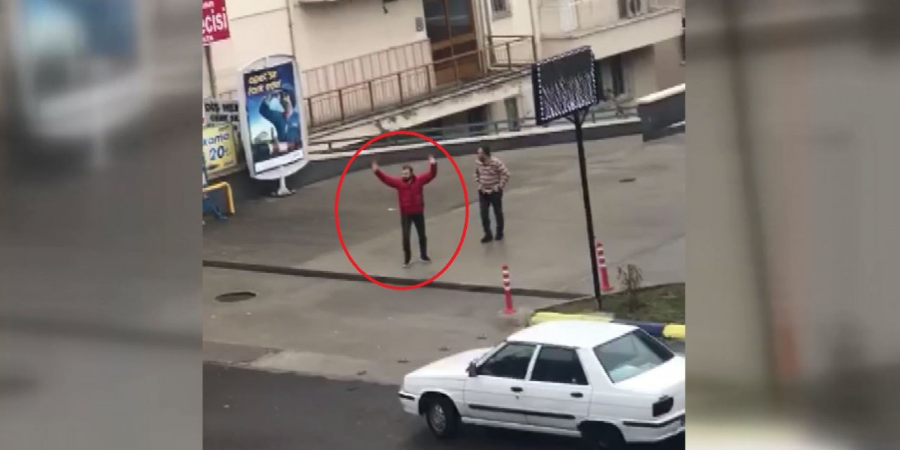 Tartıştığı arkadaşını sokak ortasında hayatına son verdi
