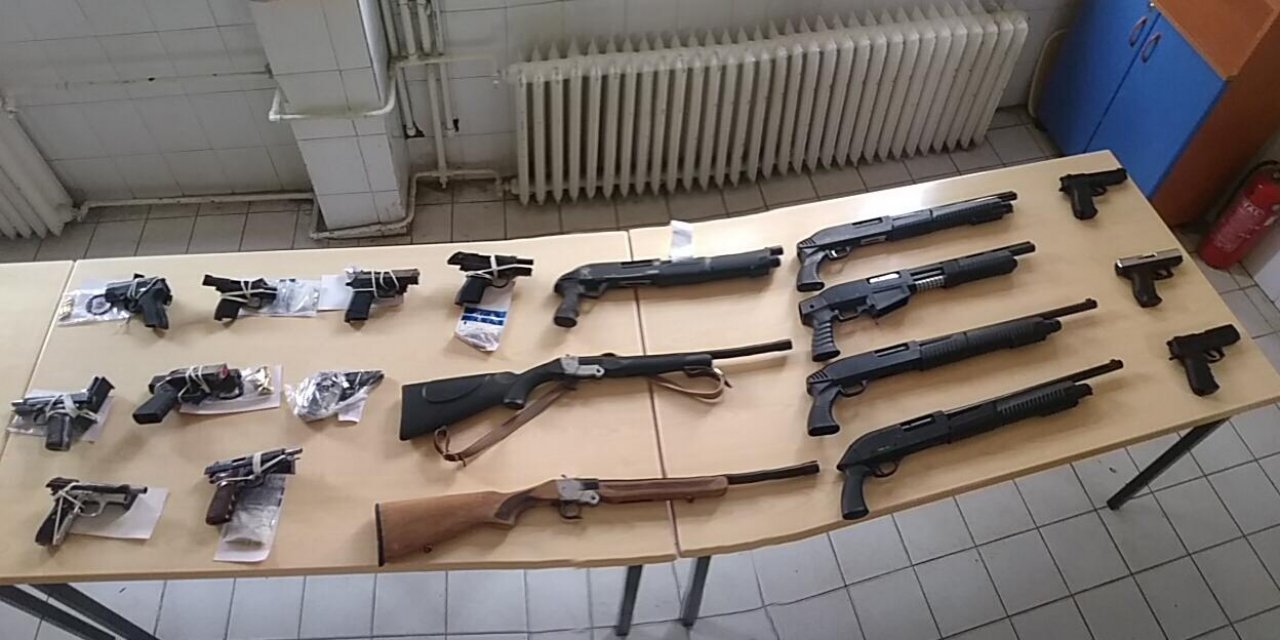 Kahramanmaraş'ta 62 maganda silahlarıyla birlikte yakalandı