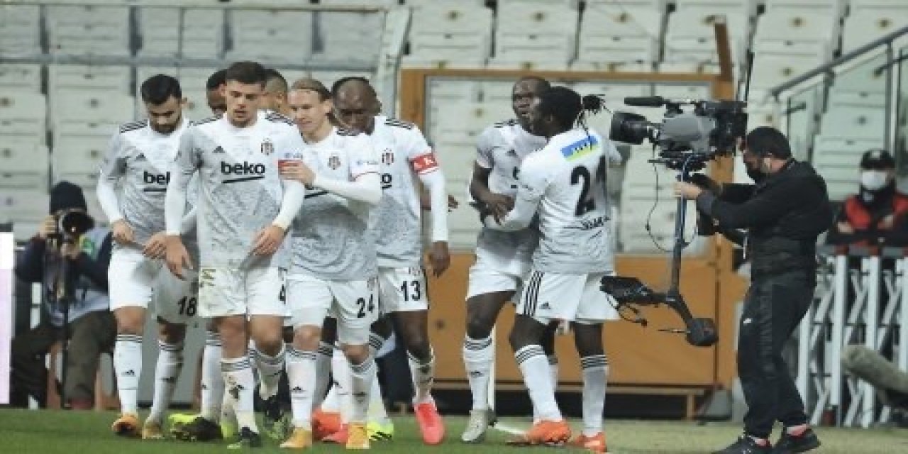 Beşiktaş bu sezon öne geçtiği bir maçta ilk kez kaybetti