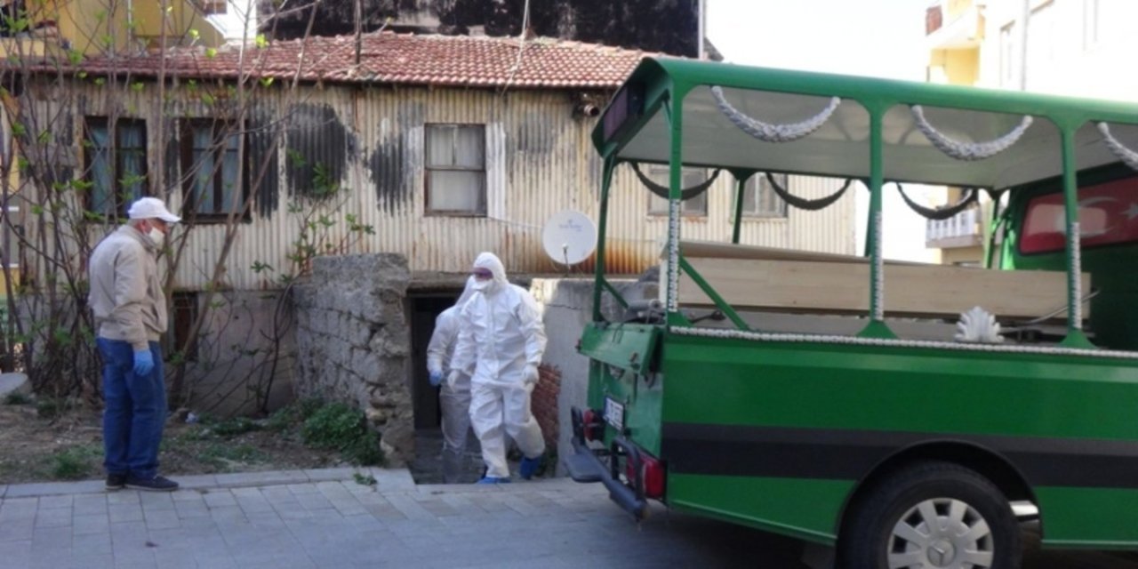 SİLİVRİ'DE YANLIZ YAŞAYAN YAŞLI ADAM EVİNDE CANSIZ BEDENİ BULUNDU
