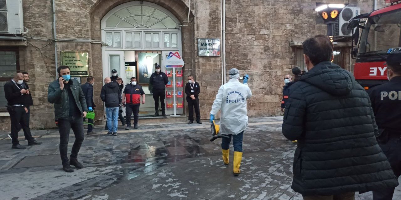 Mersin Büyükşehir Belediyesi’nde yangın