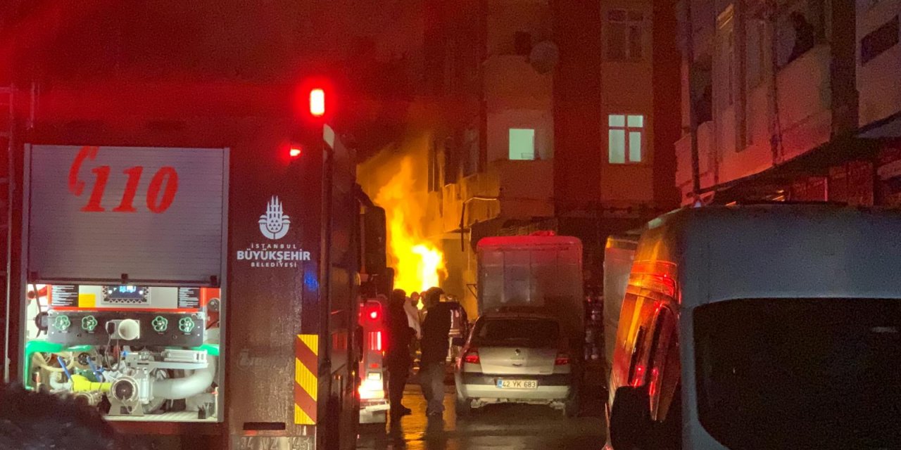 Tuzla'da sokakta doğalgaz patlaması