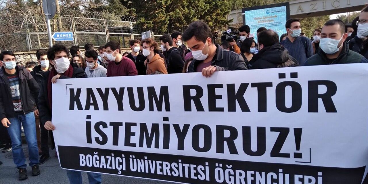 AKP Gençlik Kolları'ndan Boğaziçi öğrencilerine "SİHA"lı tehdit! Selçuk Bayraktar'ın paylaşımına bakın ne yorumu yaptı?