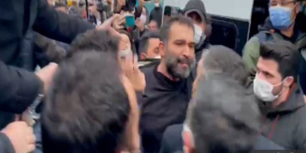 Kadıköy'de milletvekili Barış Atay'a sert müdahale! Gözaltına alınmak istendi...