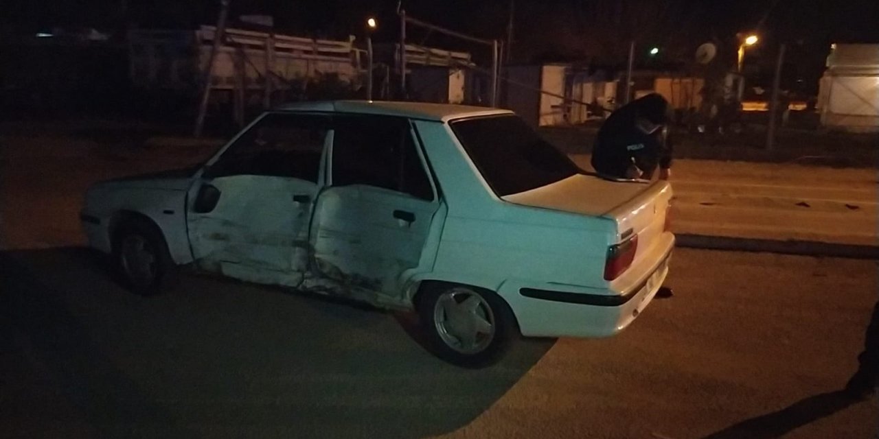 Ambulans ile çarpışan otomobil sürücüsü alkollü çıktı