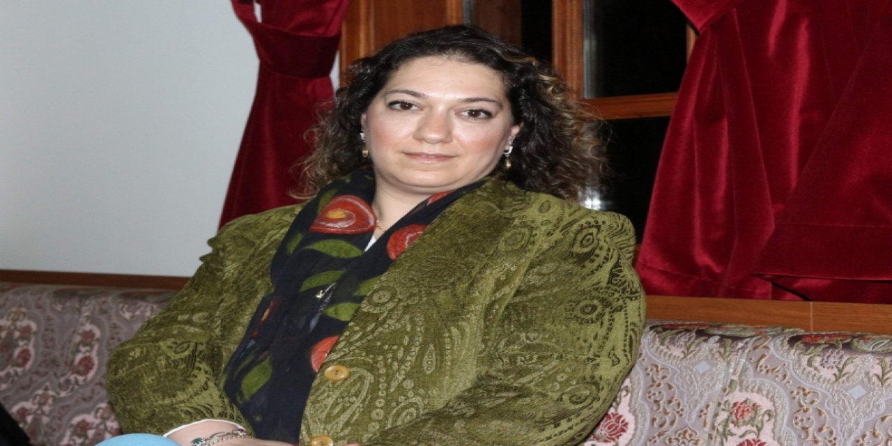 "Kahrolsun istibdat, yaşasın hürriyet!" Bu sözler Abdülhamid’in torununu rahatsız etti!