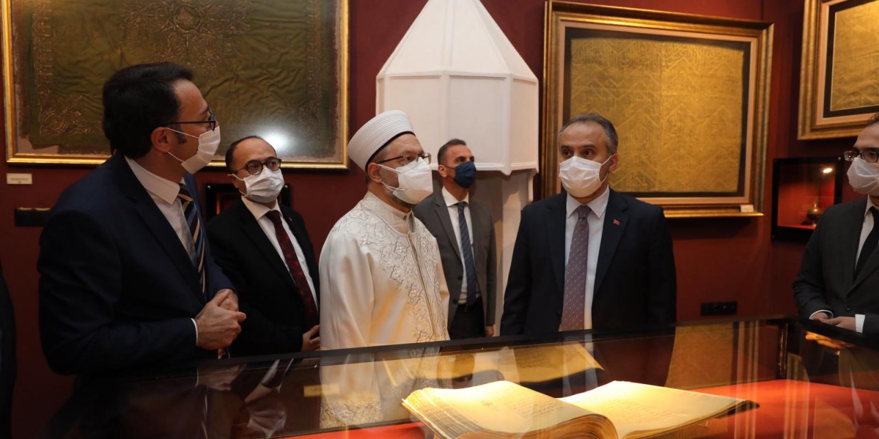 Sultan 2. Murat, ölümünün 570'inci yılında Bursa'da anıldı
