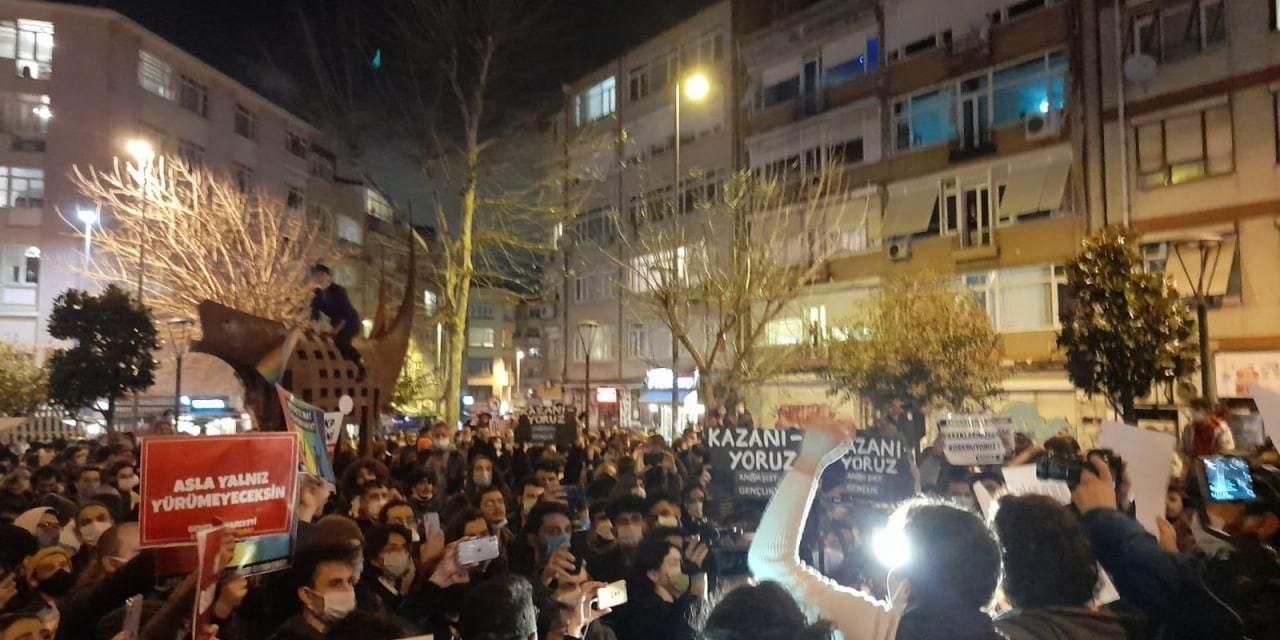 Boğaziçi Üniversitesi'ndeki olaylar; "Halkı provoke edici" paylaşımdan 8 kişi gözaltına alındı