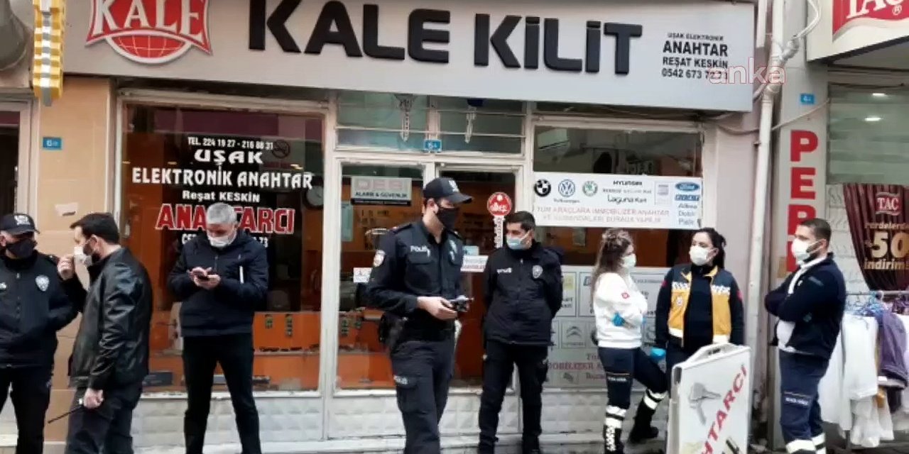 CHP'li Öztunç, 'Esnafın durumu iyi' diyen Erdoğan’a duyurulur"; CHP Heyeti, Uşak'ta esnaf ziyareti yaptığı sırada, Reşat Keskin isminli bir esnafın intihar haberini aldı.