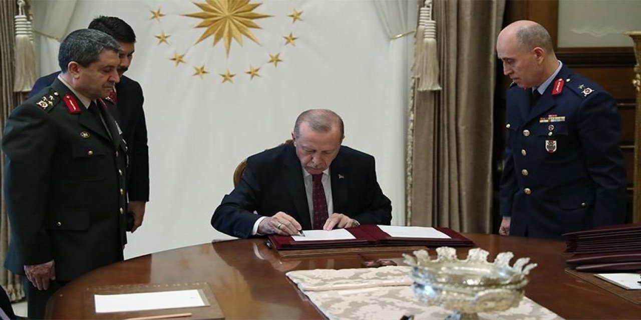 İtirafçı Emekli Tuğgeneral: 1996 yılında teğmen olduğumda rütbemi  örgüt elebaşı Fetullah Gülen'in taktı