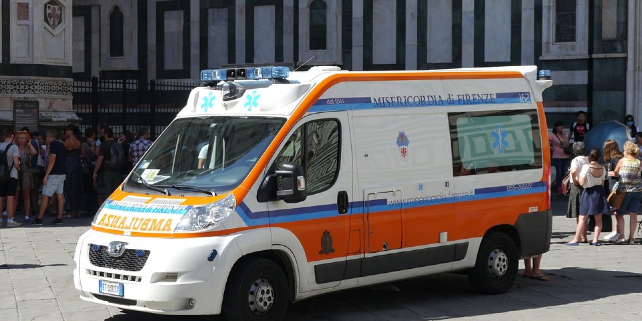İtalya’da mafyadan, uyuşturucu satıcılarını korkuttuğu için ambulanslara siren açmama emri