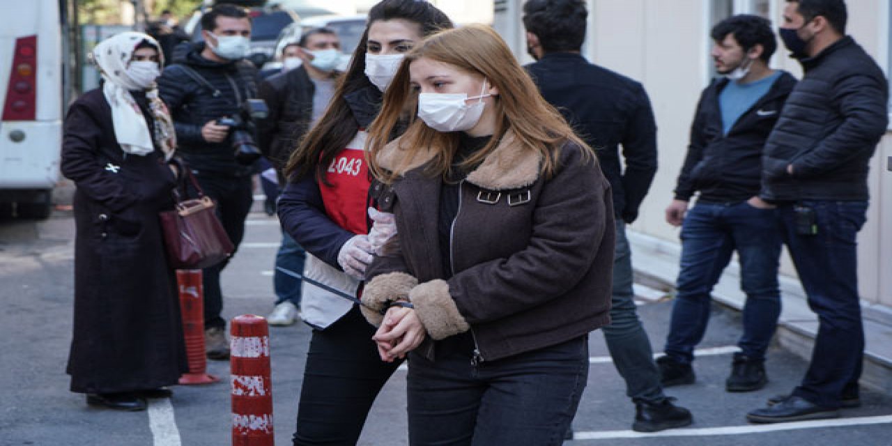 KADIKÖY'de Boğaziçi Üniversitesi eylemlerinde gözaltına alınan 23 kişiden; 10’U TUTUKLAMA TALEBİYLE HAKİMLİĞE SEVK EDİLDİ