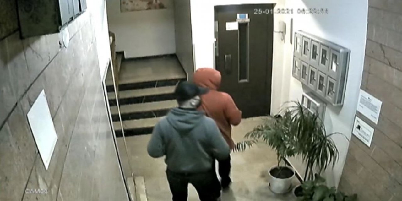 45 EVDEN 5 MİLYON LİRALIK HIRSIZLIK YAPAN ŞÜPHELİLER:  evlerin kapılarını kredi kartı yardımı ile açmışlar
