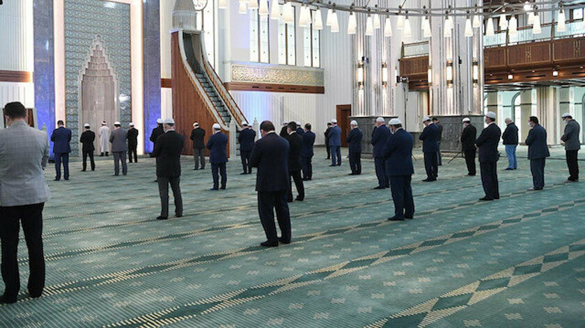 Cuma hutbesinde konu 'Boğaziçi eylemleri': 'Millî ve manevî değerlere bağlı gençlik' mesajı verildi