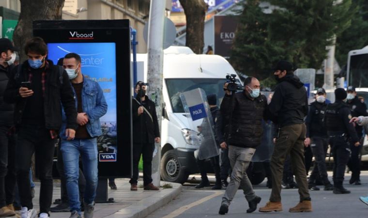 Ankara'da Boğaziçi'ne destek eylemine polis müdahalesi: Çok sayıda gözaltı var