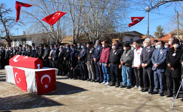 Suriye'de şehit olan Jandarma Astsubay Kıdemli Başçavuş Süleyman Demirel son yolculuğuna uğurlandı