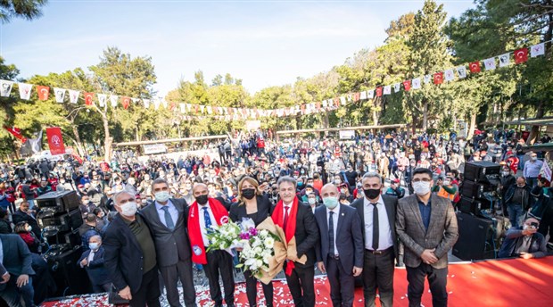İşçiler bayram etti! Bornova Belediyesi’nde en düşük asgari ücret 5 bin 890 TL olacak