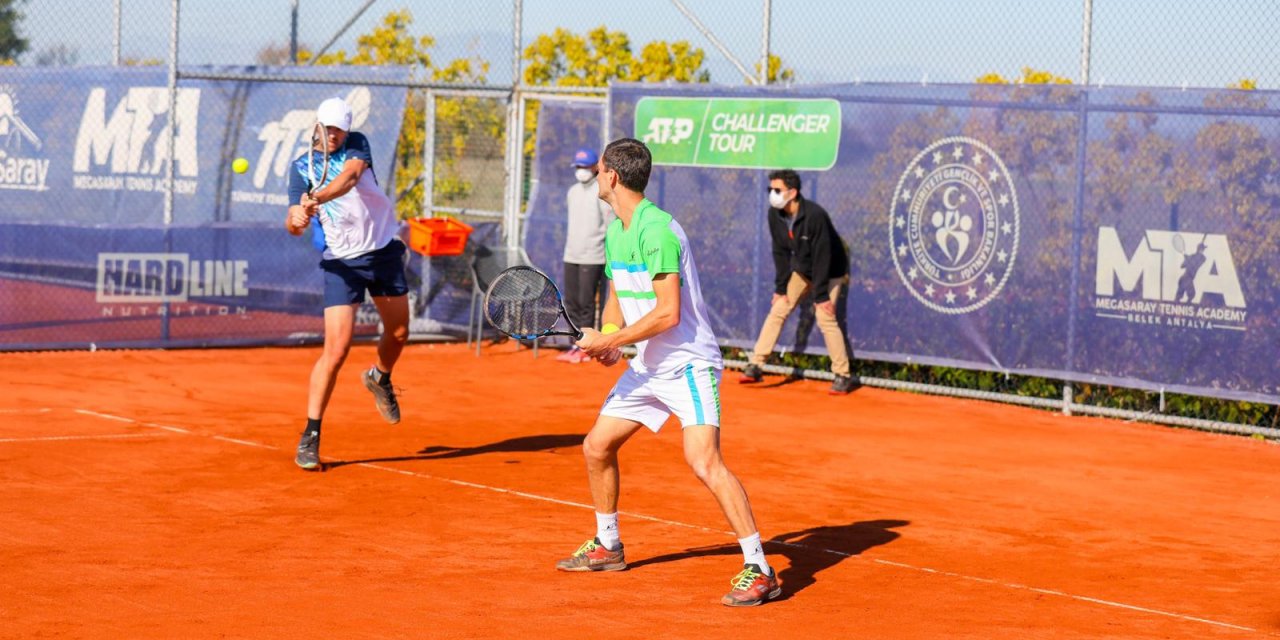 Club Megasaray Open II’de yarı final zamanı