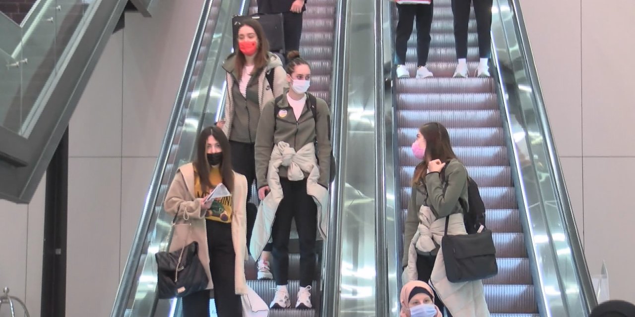 VakıfBank Kadın Voleybol Takımı yurda döndü