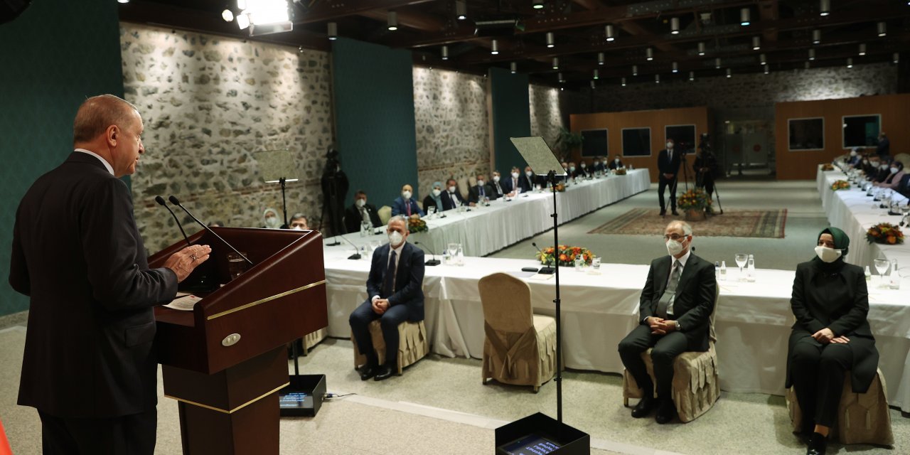 Cumhurbaşkanı Erdoğan: Müslümanların mukaddes değerlerine yönelik saldırılar fikir özgürlüğü parantezine alınarak ısrarla görmezden geliniyor