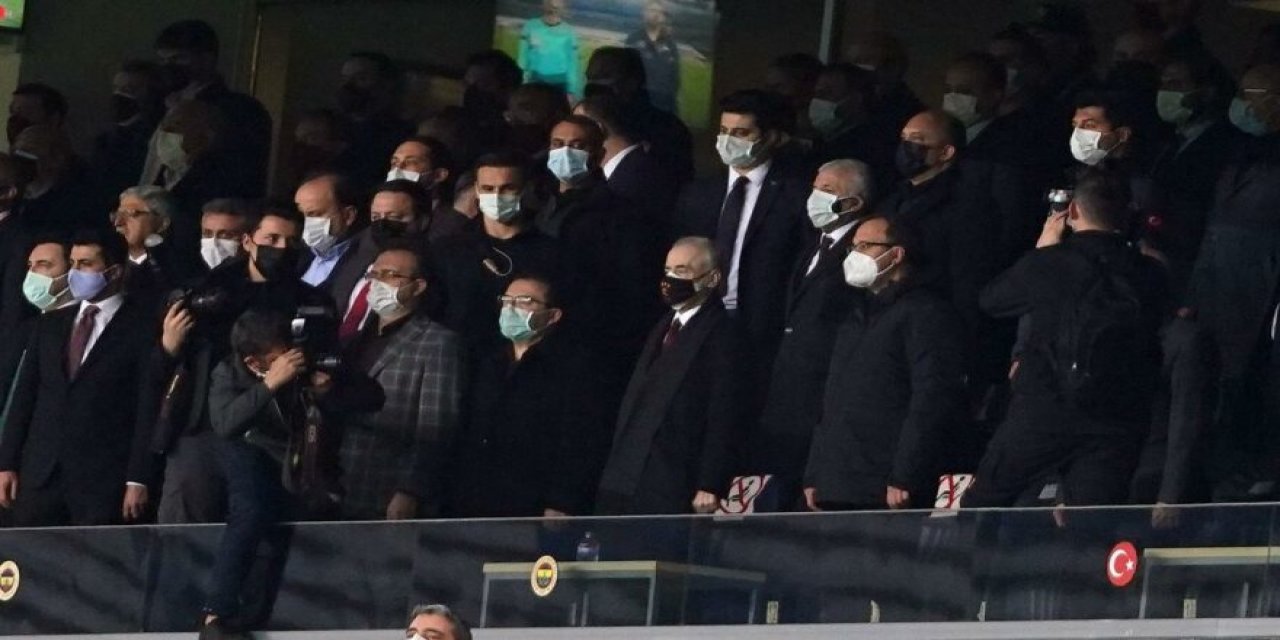 Derbi sonrası protokolde gerginlik! “Böyle dost mu olunuyor”