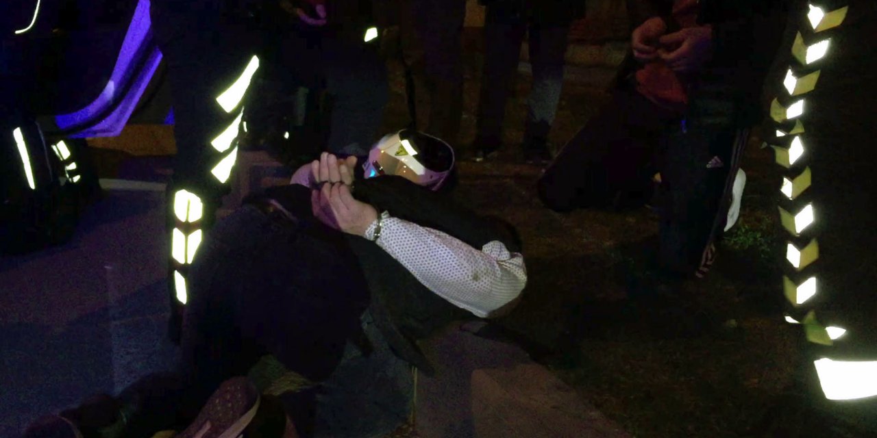 'Dur' ihtarından kaçan 2 şüpheli, kovalamaca ile yakalandı