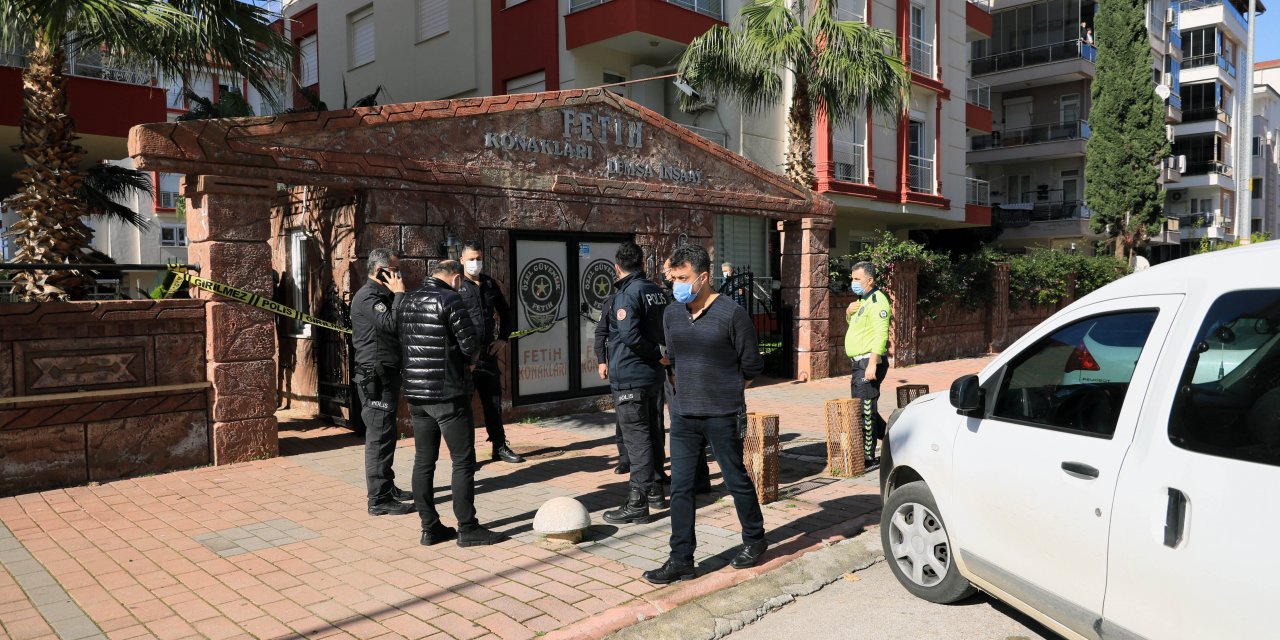 Yüzündeki yaraların izi kalınca bunalıma girip, intihar etti iddiası