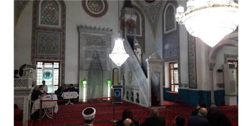 İmam 'Lut Kavmi' dedi, cemaatin bir kısmı camiyi terk etti
