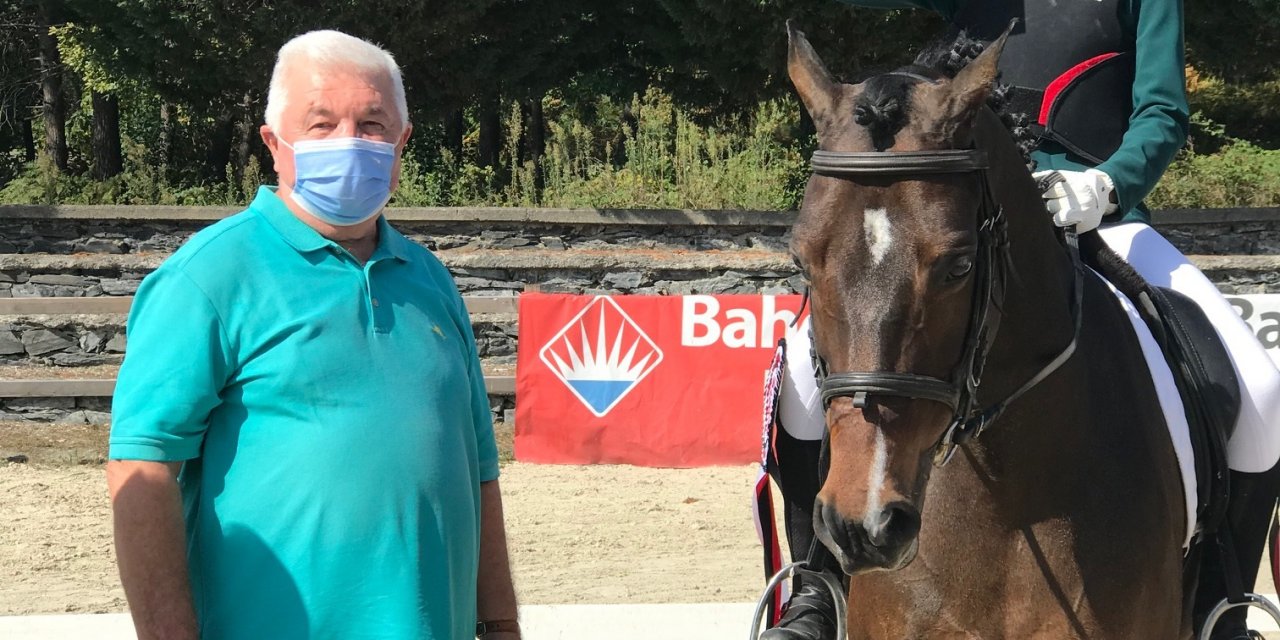 Bahçeşehir Koleji Kış Ligi At Terbiyesi final yarışmaları sona erdi