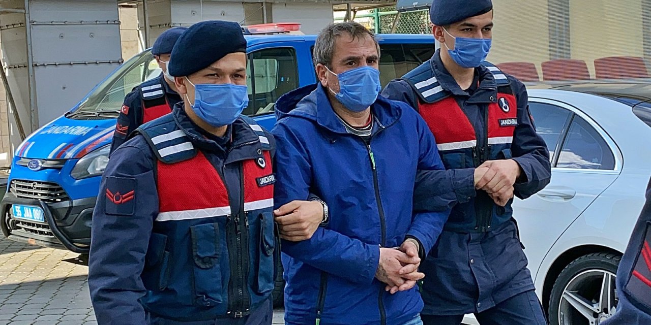 Tartışma kavgaya dönüştü... Alkollü adam ağabeyini sırtından bıçaklayarak öldürdü!