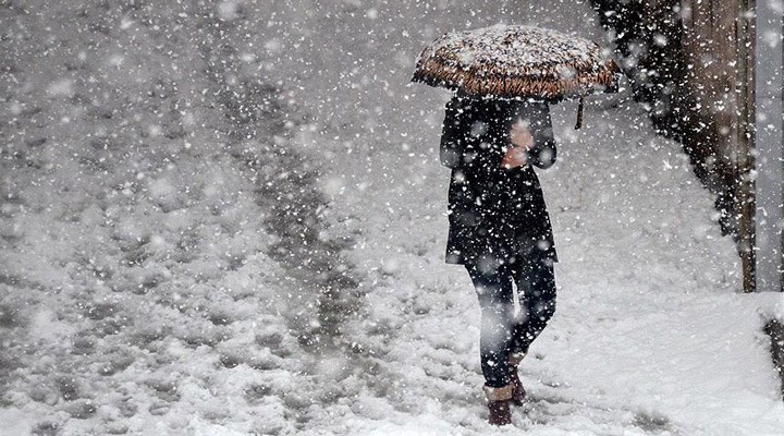 Meteoroloji uyardı: İstanbul'a kar geliyor!