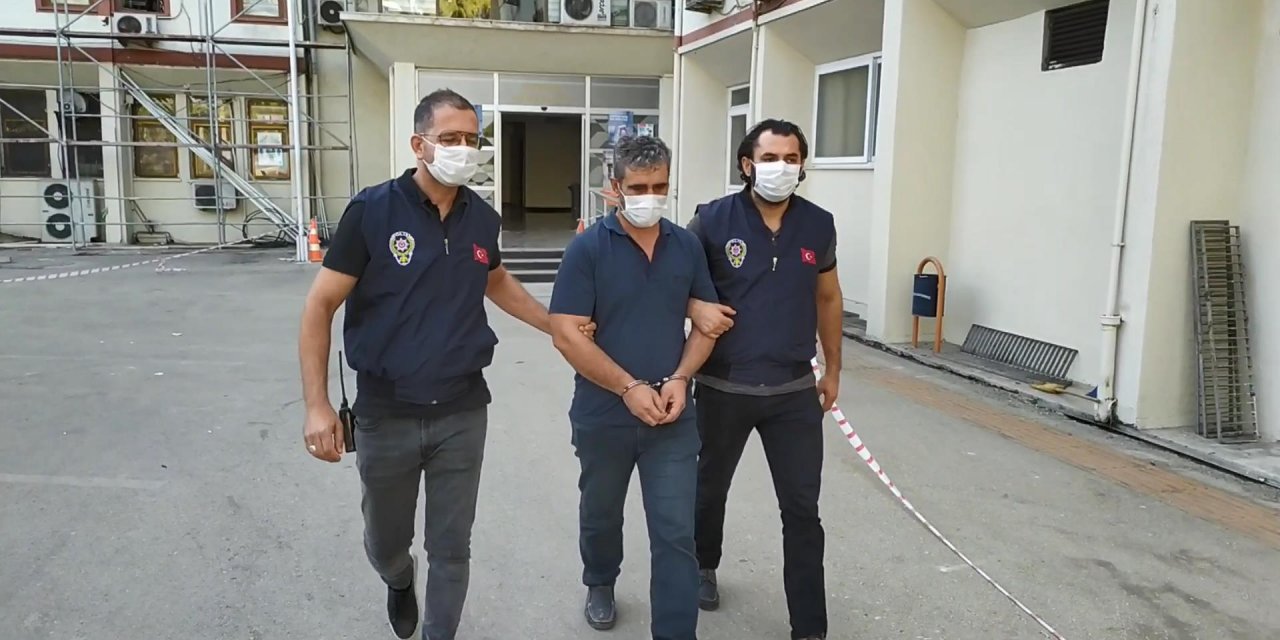 Çocuklarına şiddeti canlı yayınlayan babaya gözaltı