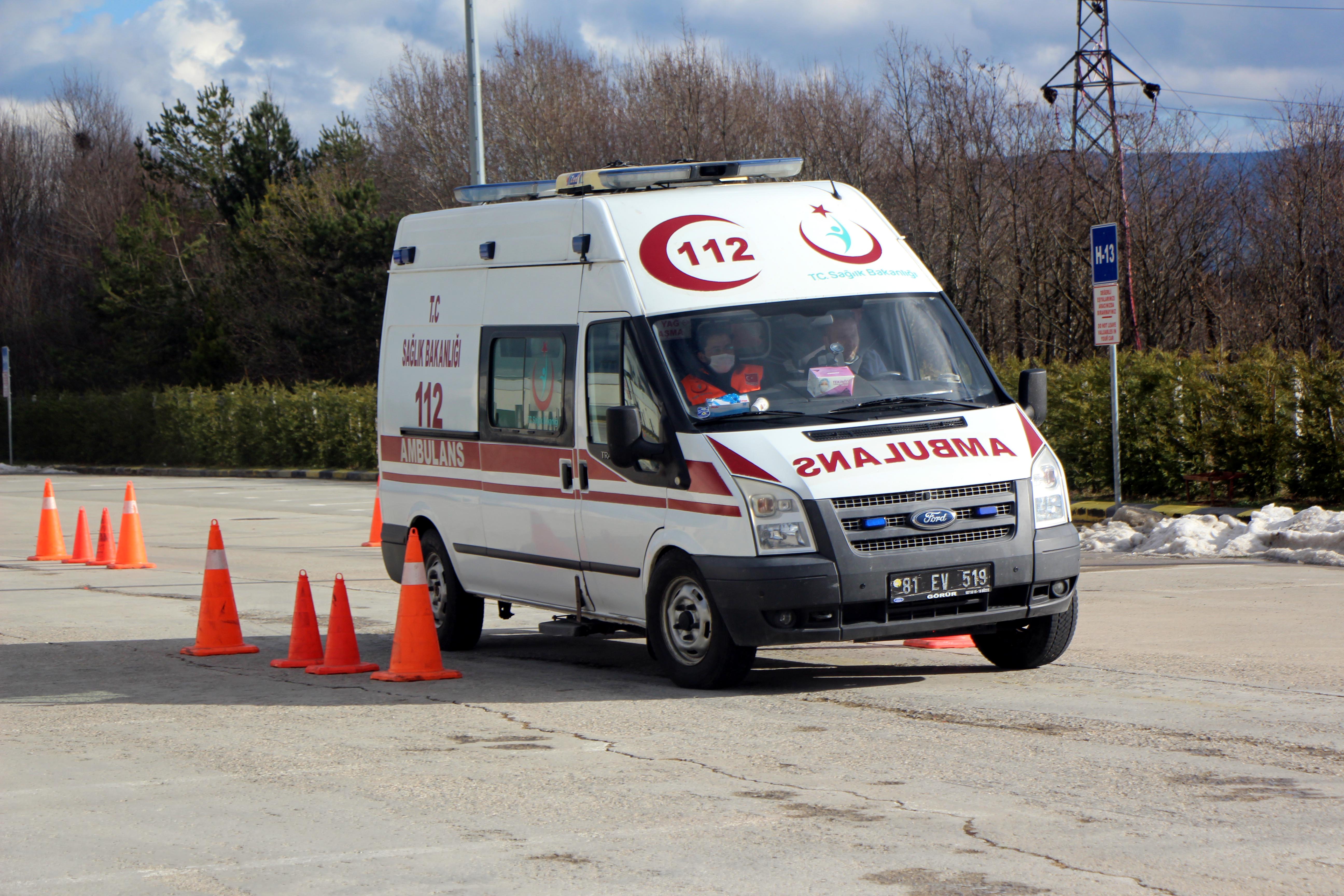 Sağlık personeline ileri sürüş eğitimi