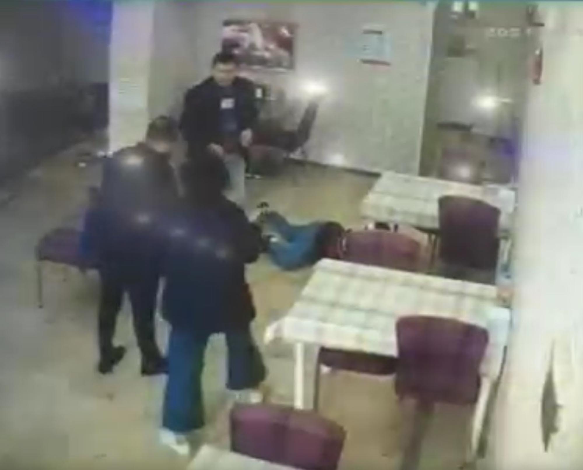 Tekirdağ’da indirim yapmayan kadın dönercinin bıçaklandığı an kameraya yansıdı