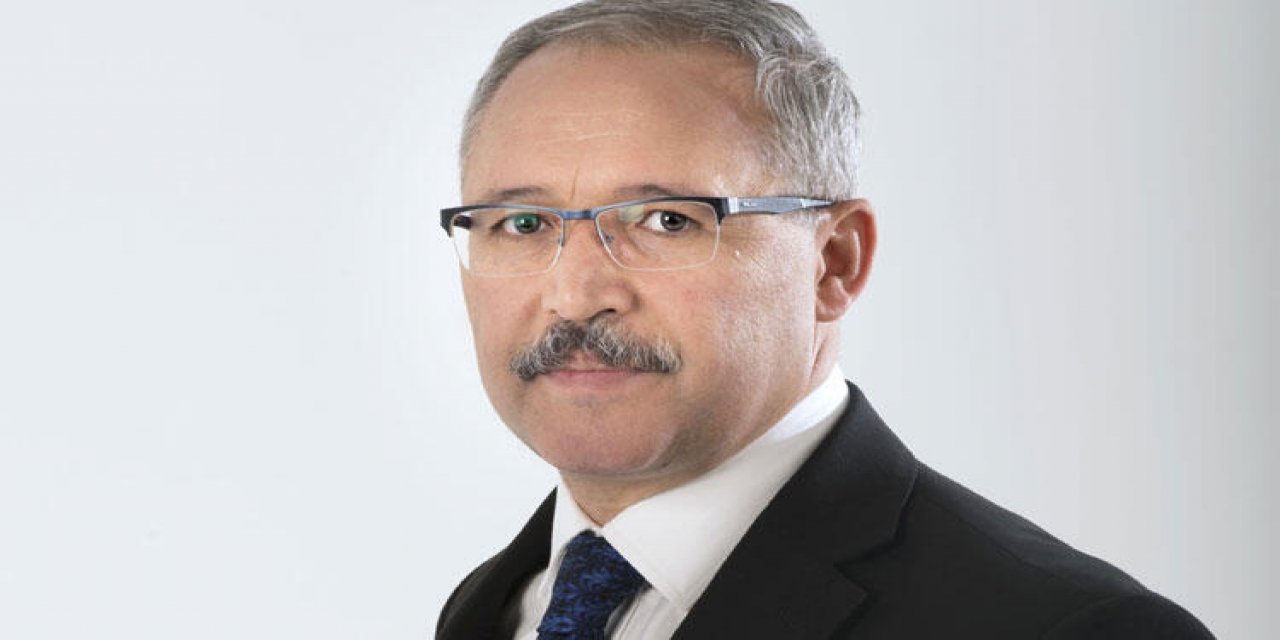 Twitter belirlediği kurallara uymadığnı tespit ettiği  gazeteci Abdülkadir Selvi'nin hesabını askıya aldı.