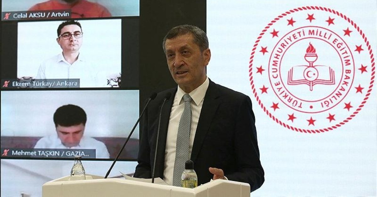 Bakan Selçuk: Öğrencilerimizi okullarına kavuşturma temennisindeyiz