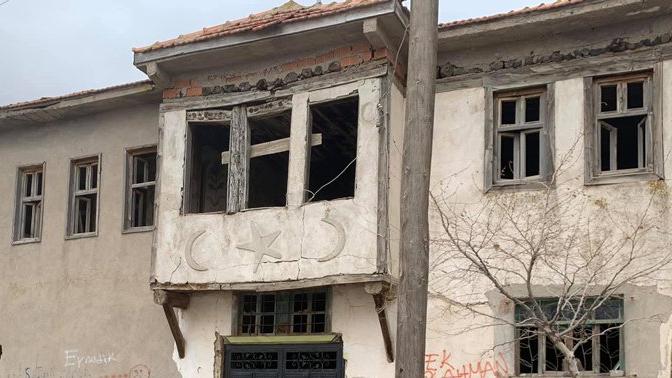 Ulu Önder'in karargahından yürek burkan görüntüler... Kültür Bakanı'na çağrı yapıldı