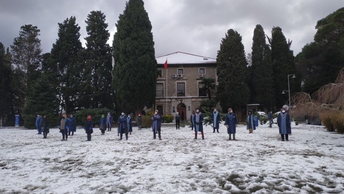 Boğaziçi akademisyenleri protestonun 44'ncü gününde... Eksi 6 derecede protestoya devam ettiler