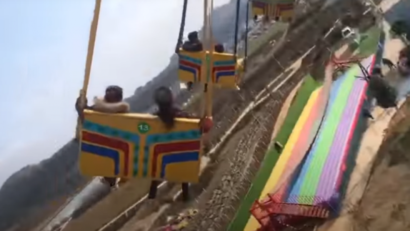 Lunaparkta dönme dolap kazası: Yaralılar var!